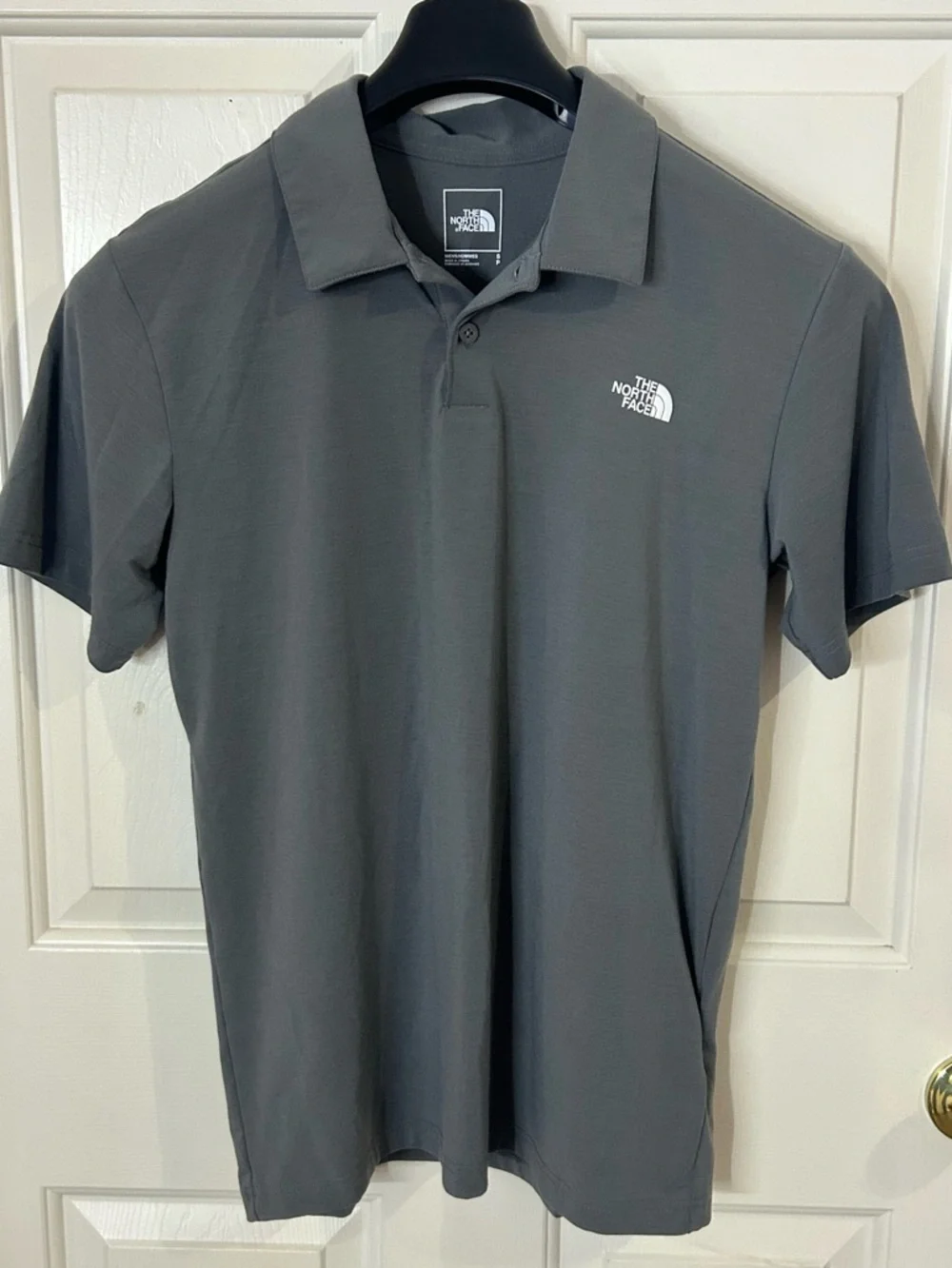 The North Face Men’s Adventure Polo Shirt Mens Small Smoked Pearl Gray